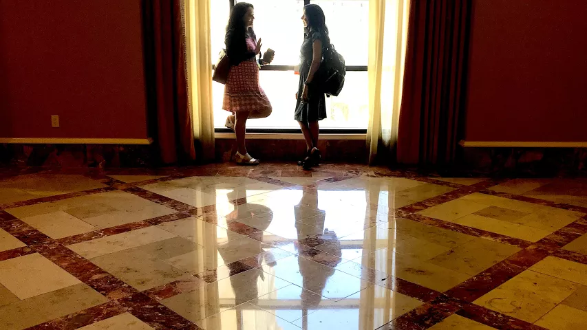 Attendees stop to catch up between sessions at SCCT. #SCCT #SCCT2022