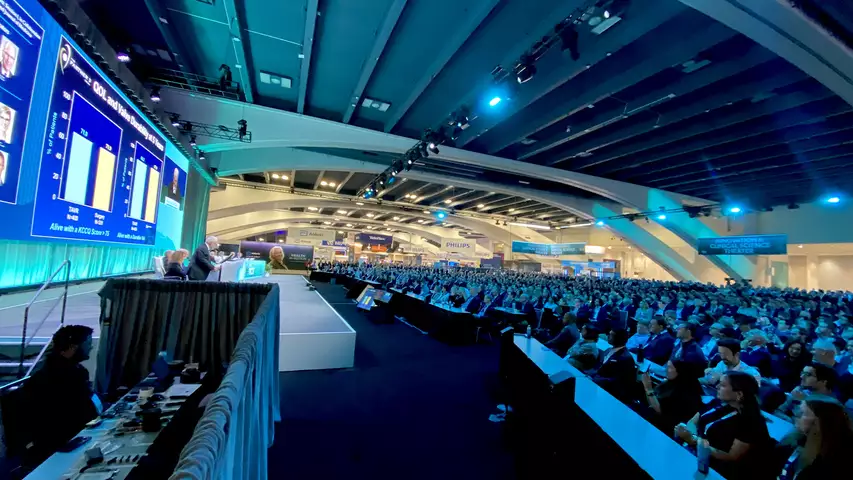Martin Leon, MD, presents the PARTNER 3 Low-Risk TAVR 5-year results, which was the most impactful late-breaking trial at TCT 2023. Photo by Dave Fornell