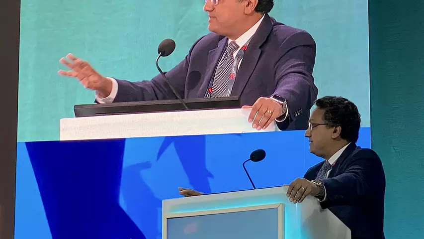Sahil Parikh, MD, Columbia, presents at TCT Shark Tank competition TCT 2023. Photo by Dave Fornell