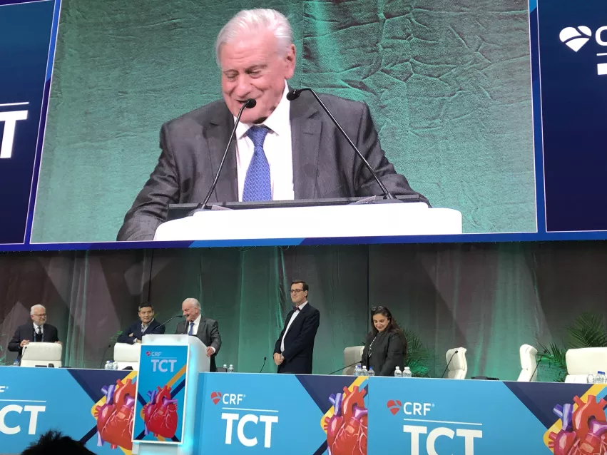 Valentin Fuster MD PhD TCT 2022. Valentin Fuster, MD, PhD, receiving the TCT Career Achievement Award at TCT 2022, presented by TCT and Cardiovascular Research Foundation (CRF) leadership (from left to right) Martin Leon, Juan Granada, George Dangas and Roxanna Mehran. 