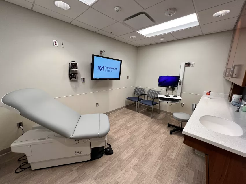 A clinic room in the Bluhm Cardiovascular Institute Outpatient Clinic at Palos Hospital. This will be a pilot site for future AI technology and use of large screens to have visual aids when discussing conditions, test results, imaging and procedures with patients.