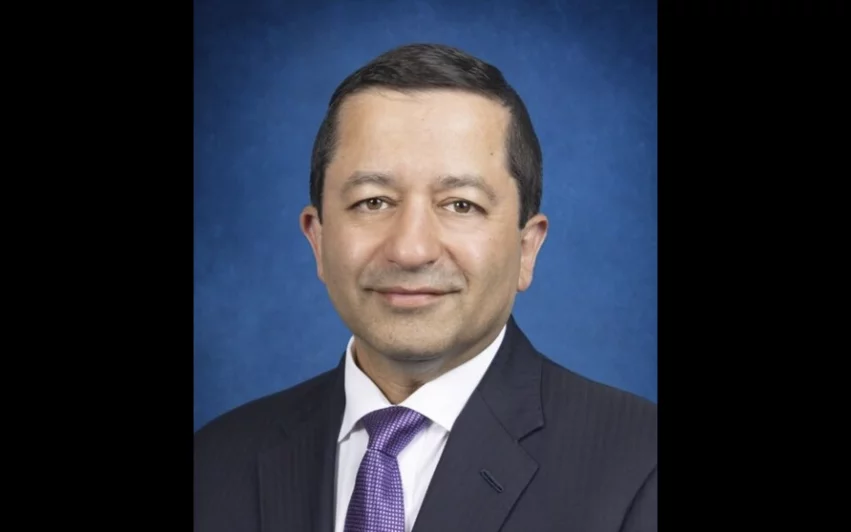 Vinay Badhwar, MD, discusses robotic aortic valve replacement