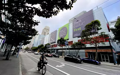 Massive Medtronic Evolut FX TAVR valve signs on a building leading to TCT 2023 in San Francisco. Photo by Dave Fornell